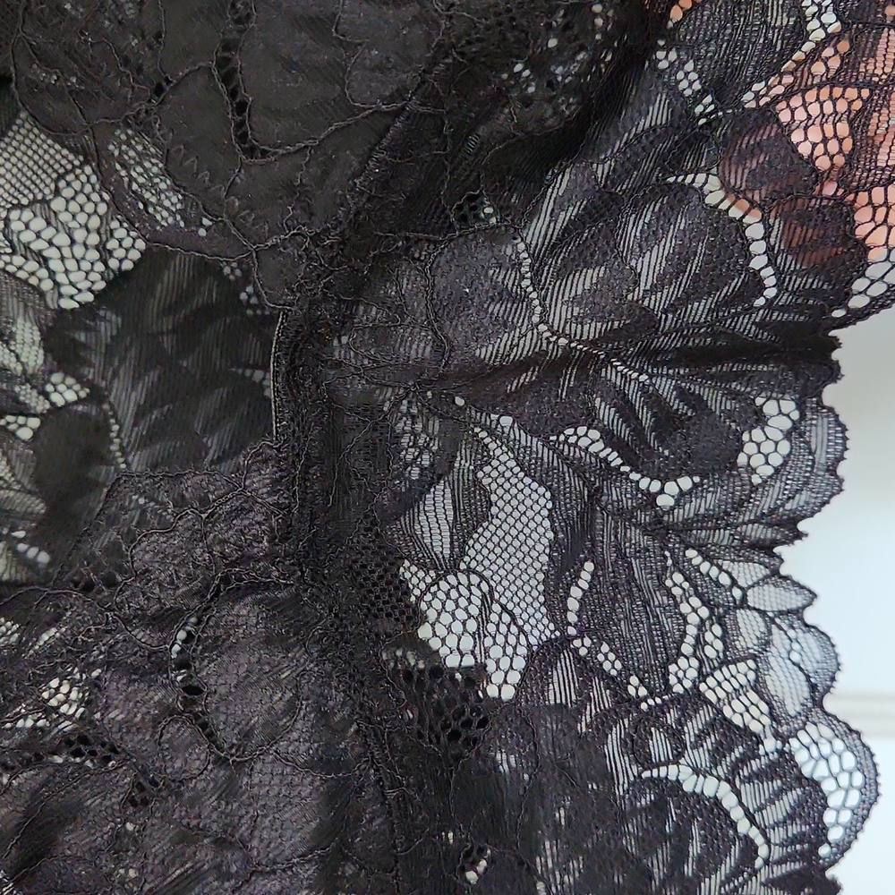 Free People, Women's Intimately, Sz Sm, BLack Lace,Elastized, w Adjustable Strap - Picture 3 of 11